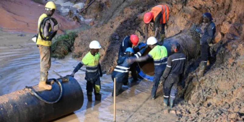 rupture-deau-potable-a-yopougon-les-equipes-techniques-mobilisees-pour-regler-le-probleme