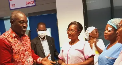 hopital-houphouet-boigny-dabobo-mangone-bi-cadeaute-plusieurs-femmes-lors-de-la-fete-des-meres