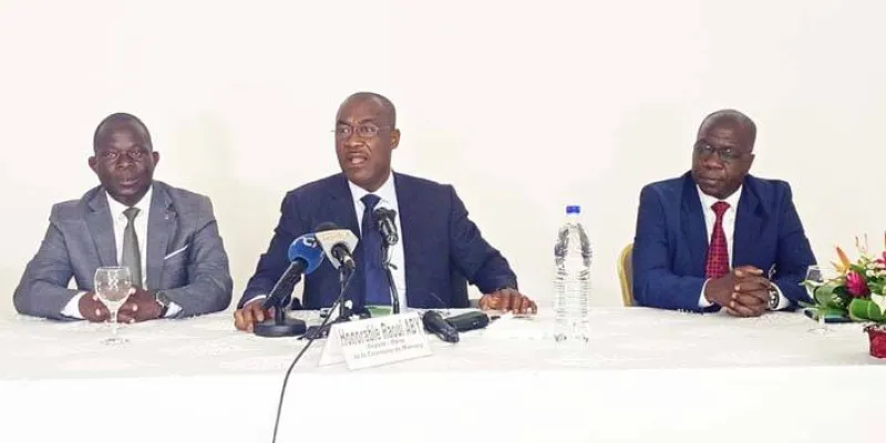 16eme-edition-de-la-tribune-du-forum-des-directeurs-de-publication-aby-raoul-dresse-son-bilan