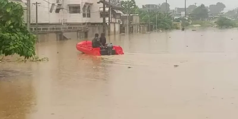 forte-pluie-on-denombre-au-moins-10-morts-dont-une-personne-emportee-par-leau-a-abidjan