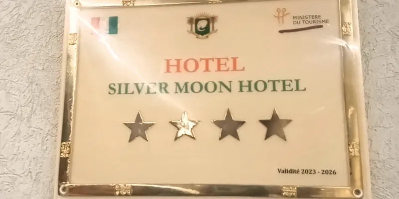 tourisme-en-cote-divoire-le-silver-moon-hotel-decroche-les-4-etoiles