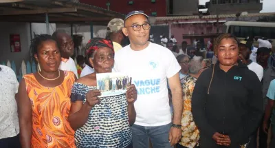 campagne-des-municipales-a-yopougon-michel-gbagbo-fait-du-porte-a-porte