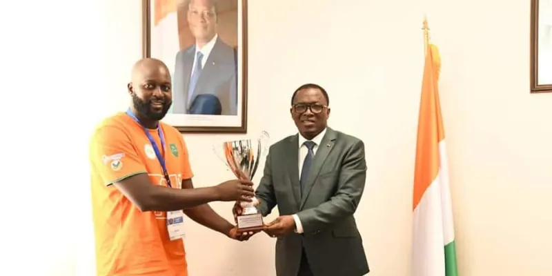 coupe-du-monde-de-petanque-au-benin-les-elephants-victorieux-recus-par-le-ministre-des-sports