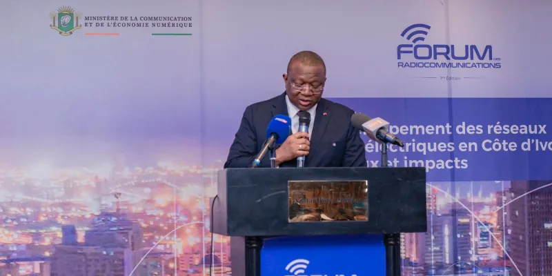 forum-des-radiocommunications-amadou-coulibaly-ministre-les-reseaux-electriques-sont-le-coeur-de-notre-communication-moderne