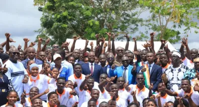 jeunesse-500-beneficaires-du-programme-campus-citoyen-recoivent-leurs-attestations-de-fin-de-formation