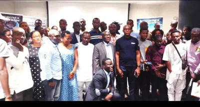 communication-digitale-la-campagne-en-ligne-tous-responsables-pose-ses-valises-au-plateau
