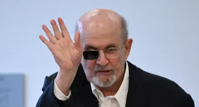 conflit-israel-hamas-salman-rushdie-appelle-a-la-fin-de-la-guerre
