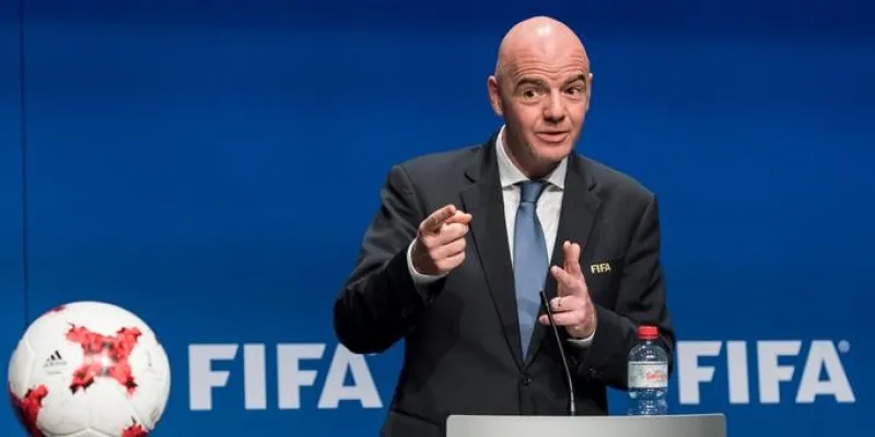 violences-sexuelles-au-football-la-fifa-suspend-un-entraineur-africain-pour-20-ans