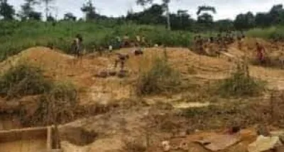 orpaillage-illegal-quatre-jeunes-tues-suite-a-un-eboulement-de-terrain-sur-un-site-a-bongouanou