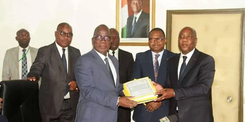 environnement-et-developpement-durable-jean-luc-assi-passe-la-main-a-jacques-assahore