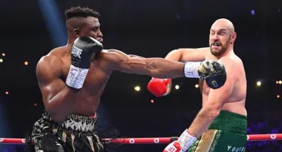 boxe-anglaise-tyson-fury-dun-point-bat-le-camerounais-francis-ngannou