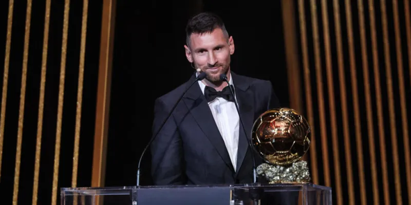 67eme-ceremonie-du-ballon-dor-lionel-messi-pour-la-8eme-fois