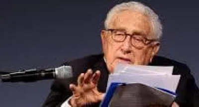etats-unis-deces-de-henry-kissinger-diplomate-du-siecle-et-figure-controversee