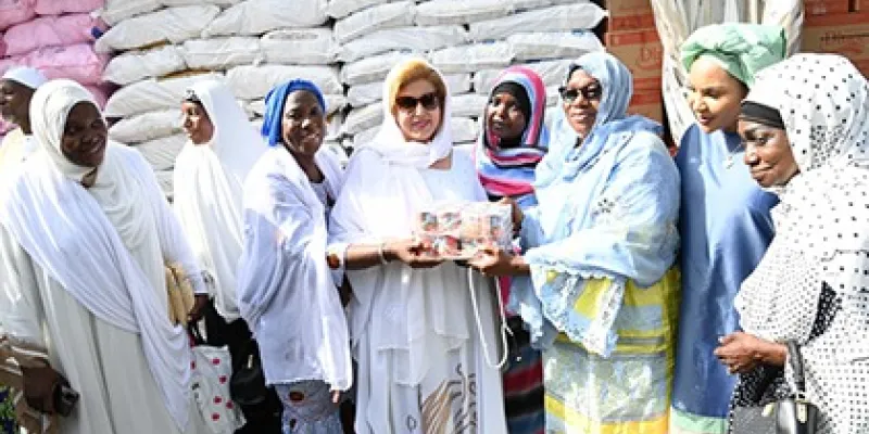 ramadan-dominique-ouattara-fait-un-don-130-millions-en-vivres-aux-musulmans