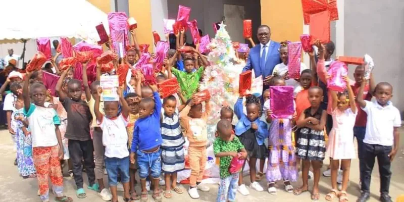 magie-de-noel-paulin-claude-danho-gate-les-enfants-dattecoube