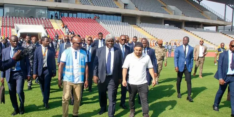 infrastructures-can-le-premier-ministre-au-stade-charles-konan-banny-de-yamoussoukro