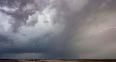 etats-unis-au-moins-cinq-personnes-perissent-dans-une-tornade-dans-le-missouri