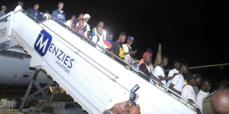 lutte-contre-limmigration-irreguliere-157-ivoiriens-de-retour-du-niger