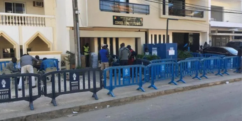 senegal-le-conseil-constitutionnel-valide-20-candidatures-ecarte-celles-de-karim-wade-et-ousmane-sonko