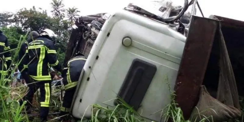 autoroute-du-nord-selon-les-pompiers-quatre-personnes-sont-mortes-dans-un-accident-de-la-circulation