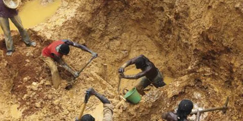 exploitation-de-substances-minerales-sans-titre-minier-une-trentaine-de-personnes-inculpees-et-placees-sous-mandat-de-depot