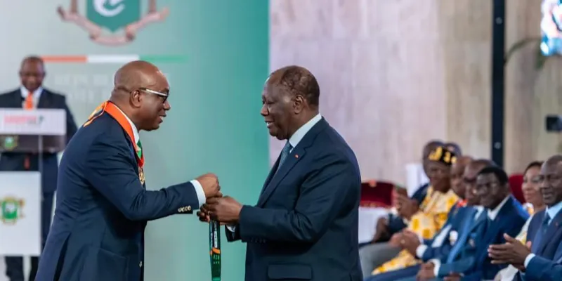 ceremonie-de-recompense-aux-champions-dafrique-vous-avez-reussi-a-reunir-les-ivoiriens-en-un-seul-peuple-alassane-ouattara