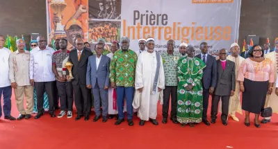ceremonie-de-priere-oecumenique-la-cote-divoire-rend-grace-a-dieu-pour-le-sacre-des-elephants