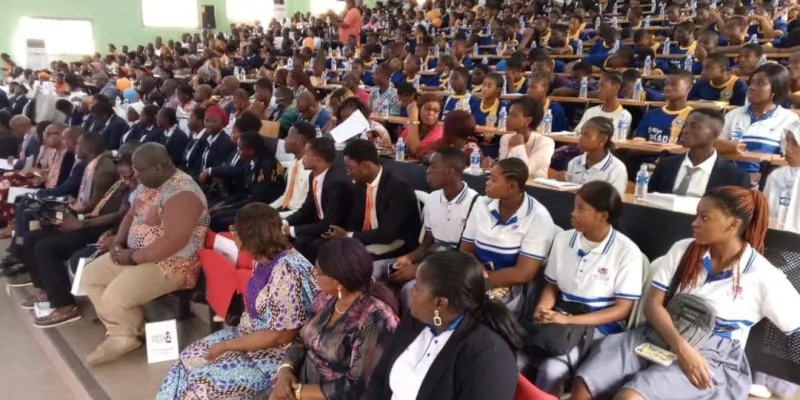 12eme-edition-du-feji-lapport-du-journalisme-dans-lamelioration-des-conditions-de-travail-au-coeur-des-echanges