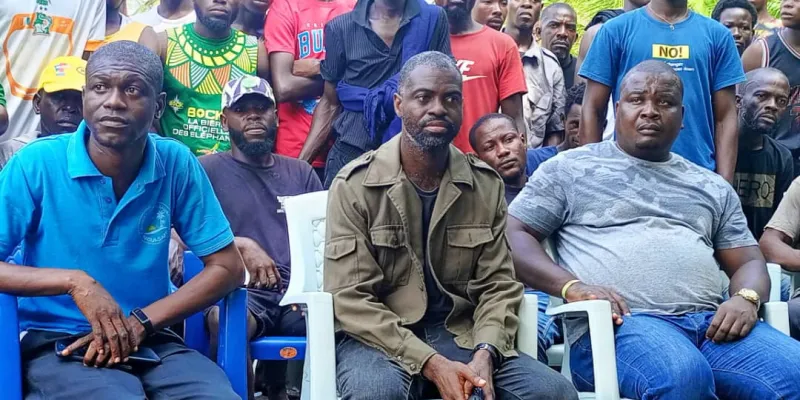 jacqueville-des-centaines-de-jeunes-de-akrou-font-echec-a-une-consultation-populaire-a-bapo