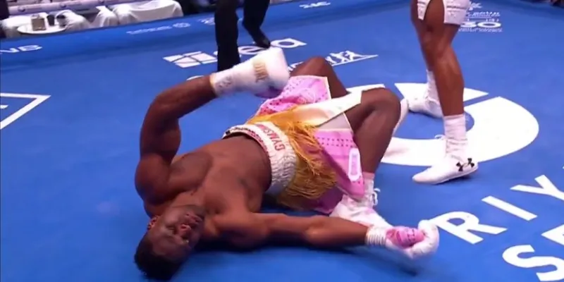 gala-de-boxe-anglaise-le-camerounais-francis-ngannou-mis-ko-face-au-britannique-anthony-joshua