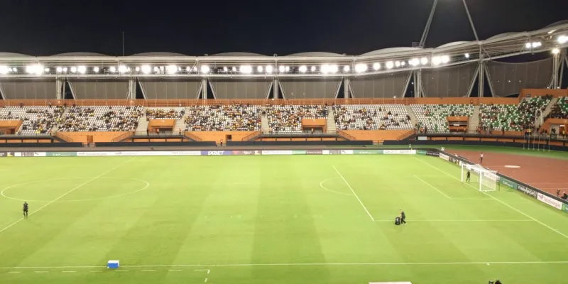 infrastructures-sportives-apres-la-can-le-stade-felix-houphouet-boigny-toujours-rayonnant