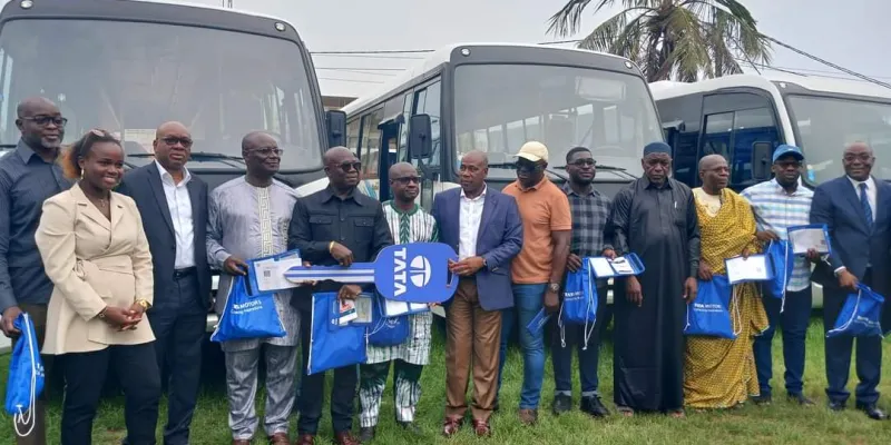 football-ivoirien-la-federation-offre-des-cars-aux-clubs-de-ligue-1-et-2