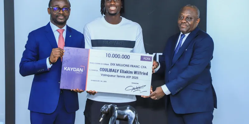 vainqueur-de-latp-challenge-tour-50-eliamkim-coulibaly-honore-par-lhemicycle-ivoirien