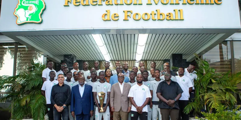 tournoi-youth-to-pro-de-dubai-les-elephanteaux-u16-celebres-par-la-fif-apres-leur-sacre