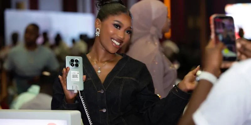 la-serie-redmi-note-depasse-les-460-millions-dunites-expediees-dans-le-monde-xiaomi-renforce-son-leadership-sur-le-segment-milieu-de-gamme-et-celebre-le-lancement-du-redmi-note-15-en-cote-divoire