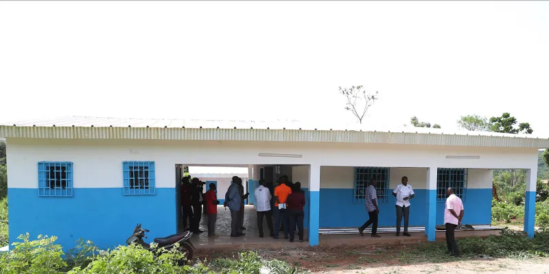 programme-social-du-gouvernement-a-toumodi-un-dispensaire-rural-acheve-a-95-a-gbofia
