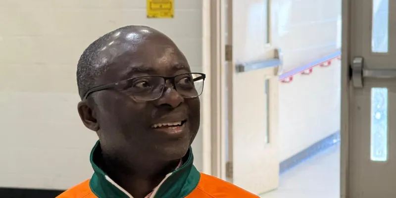 comite-national-de-soutien-aux-elephants-cnse-constant-adonis-a-la-barre-au-canada