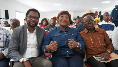 union-nationale-des-journalistes-de-cote-divoire-unjci-marie-laure-ngoran-au-plus-haut-des-cieux