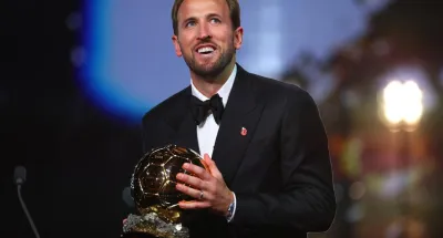 football-ballon-dor-2026-langlais-harry-kane-du-bayern-munich-sur-le-toit-du-monde