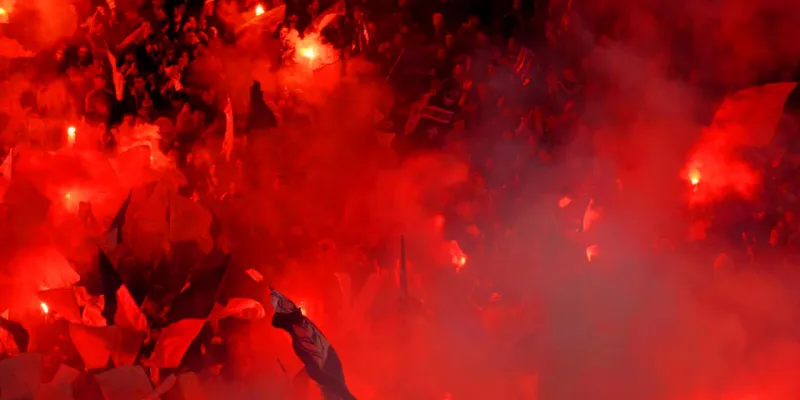 coupe-de-la-confederation-le-bus-de-rivers-united-du-nigeria-victime-dune-attaque-chimique