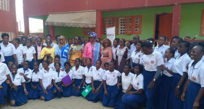 leadership-feminin-une-fondation-instruit-des-filles-sur-limportance-du-digital