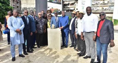 developpement-de-proximite-le-maire-de-marcory-et-son-conseil-municipal-offrent-un-siege-a-la-police-municipale-l