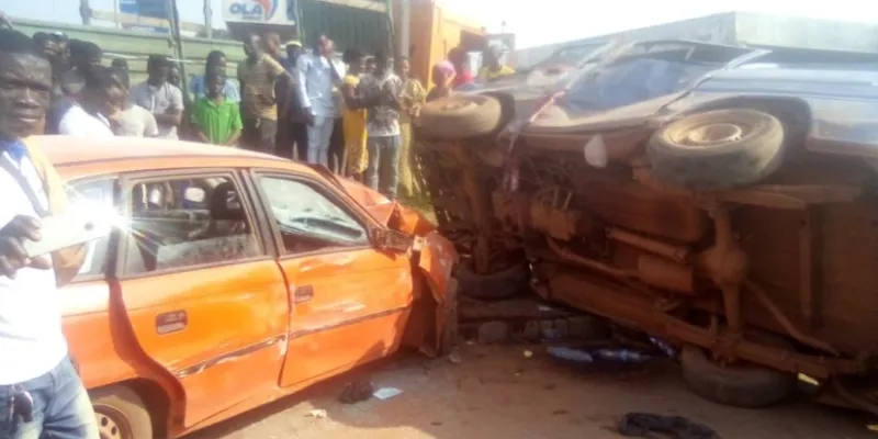 axe-aboisso-noe-un-grave-accident-sans-perte-en-vie-humaine-fait-des-degats